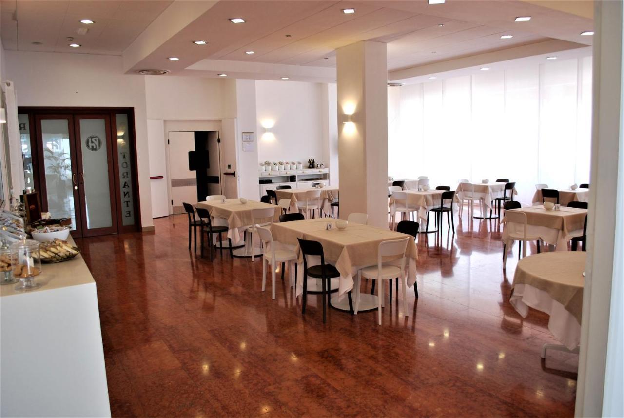 Park Hotel Mar Grande ตารันโต ภายนอก รูปภาพ